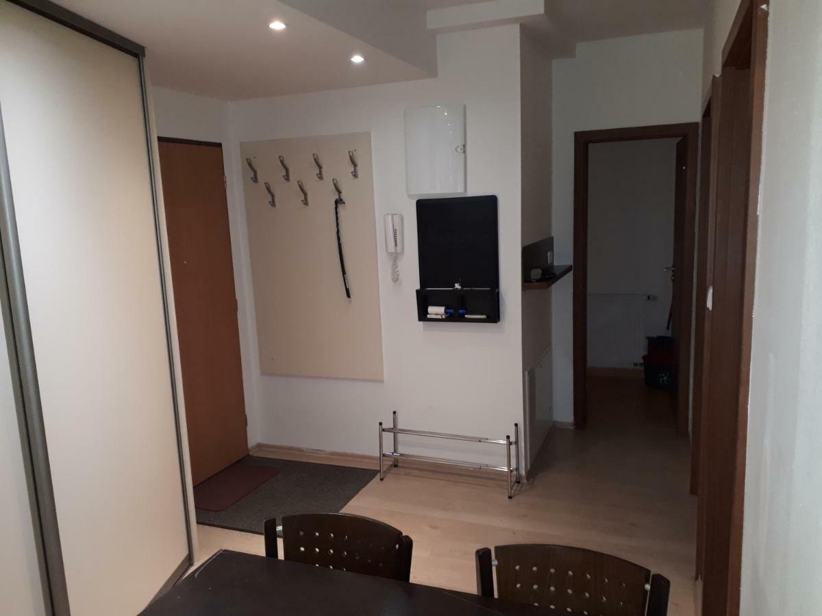 Utulny Apartman V Bratislava 6 Exterior foto